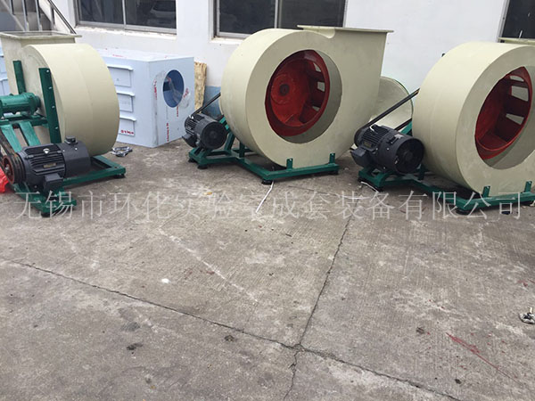 �L(f��ng)�C(j��)